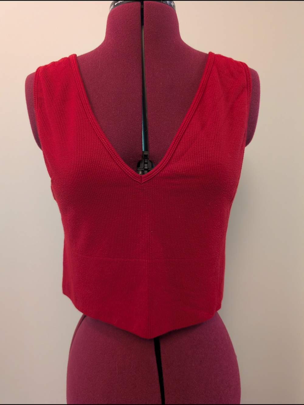 Banana Republic Reversible Red Ribbed V-Neck Cropped Tank